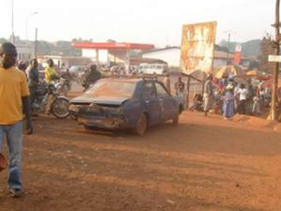Taxi brousse Cameroun