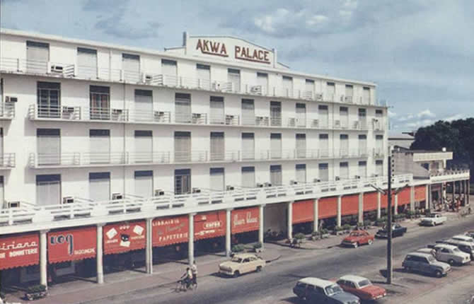 L'Hotel Akwa Palace en 1955