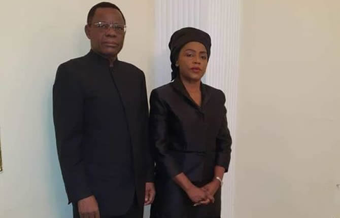 Maurice et Julie Kamto rendent hommage au victimes de Kumba
