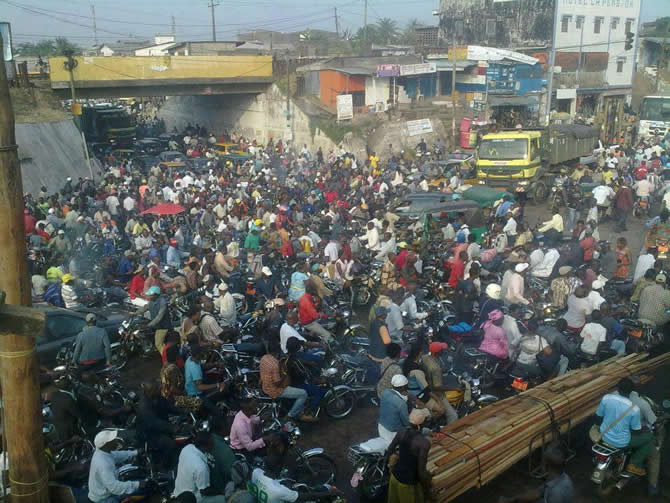 Une vue de Ndokoti Ã  Douala