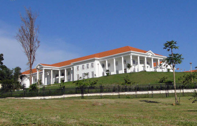 The most beautiful presidential palace series : number 10 -  State House (Kampala, Uganda)