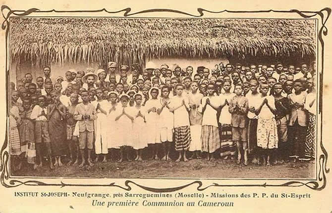 CÃ©lÃ©bration premiÃ¨re communion en 1914
