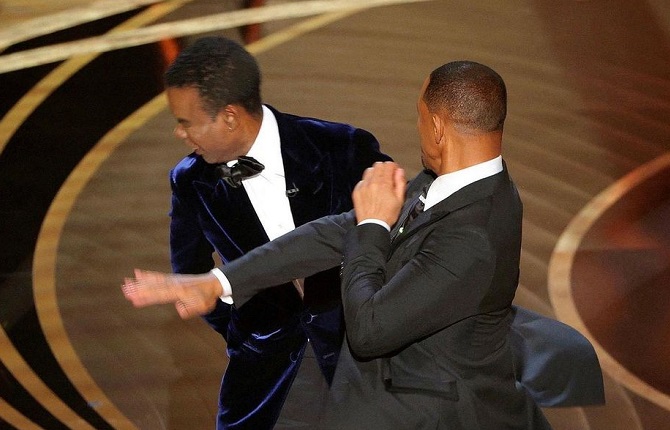 Will Smith prÃ©sente ses excuses aprÃ¨s avoir giflÃ© un prÃ©sentateur de la cÃ©rÃ©monie des oscars