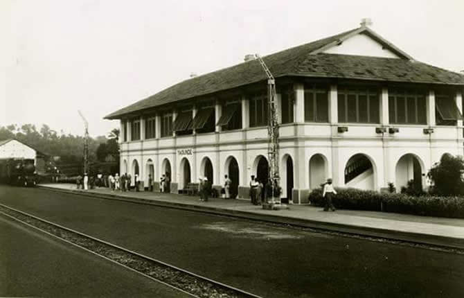 La gare ferroviaire de YaoundÃ© en 1964
