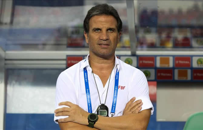 CAN 2025 : Paulo Duarte mise sur le Cameroun et encense le leadership de Samuel Eto?o