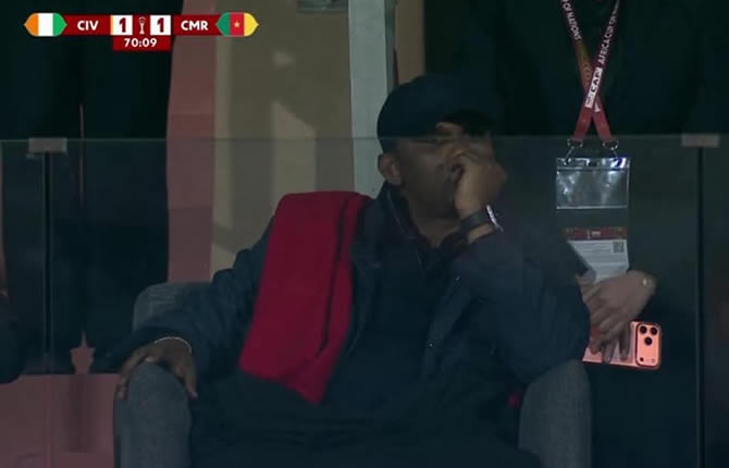CAN 2025 : la CAF frappe fort, Samuel Eto’o suspendu quatre matchs et lourdement sanctionné