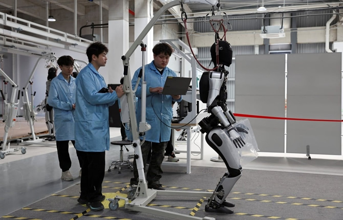Robots humanoïdes chinois dans l'industrie aéronautique : UBTech fournit Airbus, une avancée stratégique