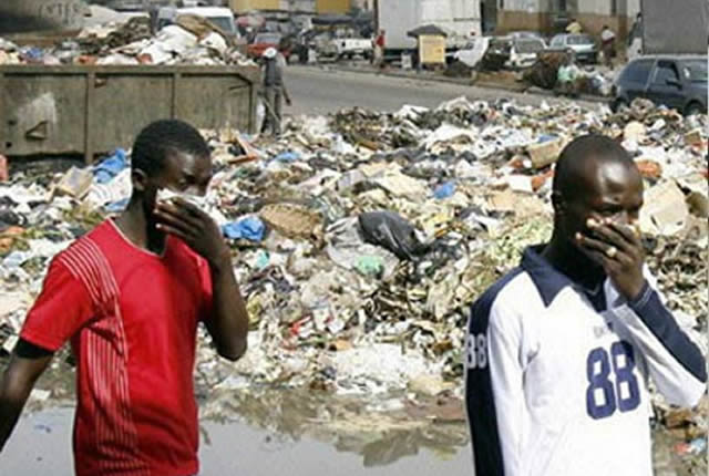 Déchets à Douala : la CUD déploie un dispositif de contrôle à 4,6 milliards FCFA pour reprendre la main