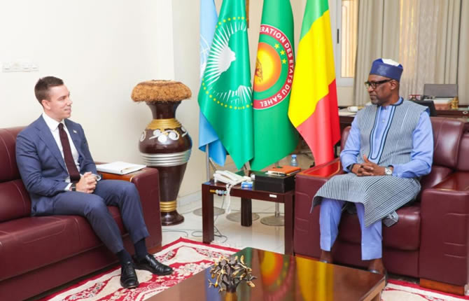 Mali - États-Unis : Une détente sur fond de terrorisme et d'AES , L'émissaire américain à Bamako pour relancer la coopération