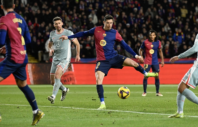 Coupe du Roi : Lookman affole le Metropolitano, le Barça humilié par l'Atletico (4-0)