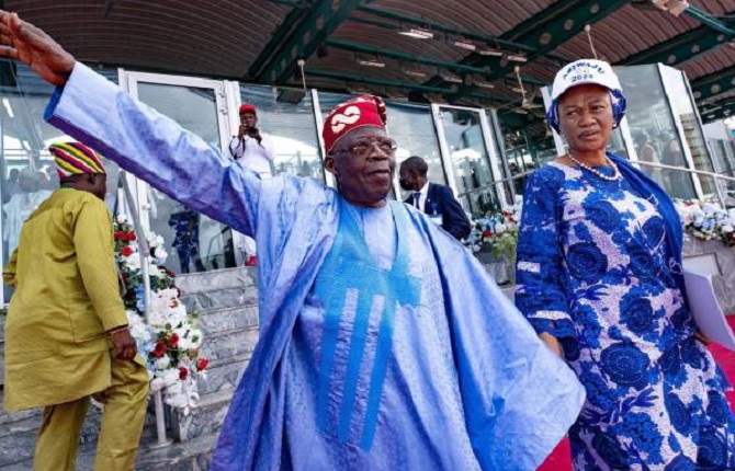 Nigeria : La Ceni dévoile le calendrier de la présidentielle de 2027, Tinubu candidat à sa propre succession ?