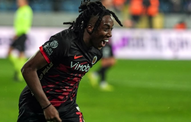 Lions Indomptables : Franco Tongya dit oui au Cameroun, un renfort stratégique pour l'entrejeu