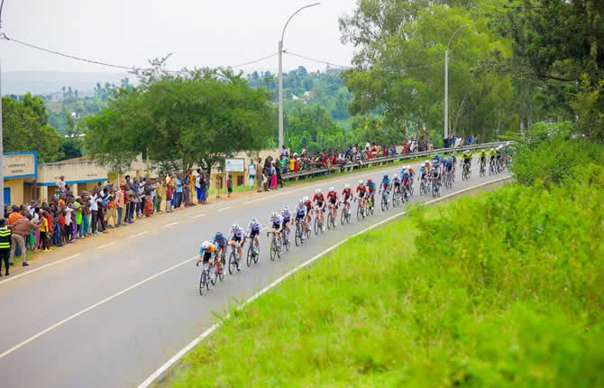 Drame au Tour du Rwanda 2026 : deux morts après un accident lors de la 1re étape