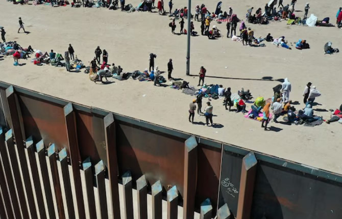 États-Unis : bras de fer avec le Zimbabwe, pétrole vénézuélien, tempête meurtrière et offensive politique de Trump