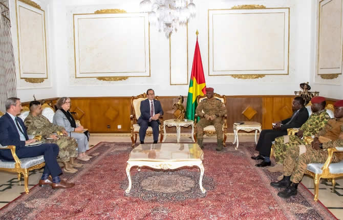 Santé publique : Les états-Unis lâchent 147 millions de dollars pour sauver le systême burkinabé