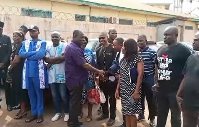 Cameroun : Ultime Voyage pour Anicet Ekane, la mémoire vive de l'opposition s'éteint