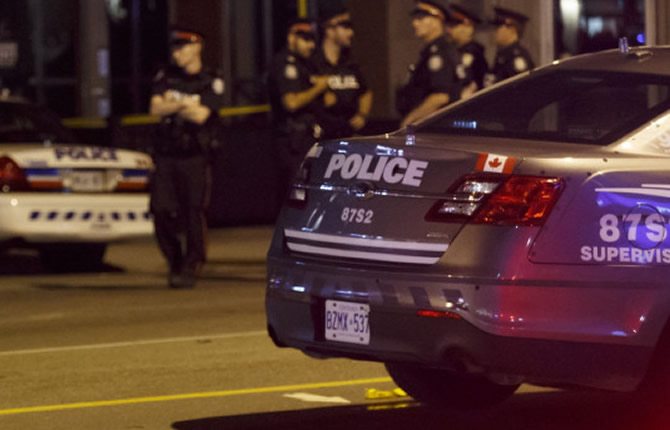 Toronto : des coups de feu visent le consulat général des États-Unis, enquête ouverte