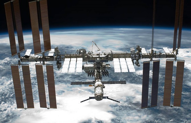 USA : sortie dans l’espace, incendie géant au Nebraska, tensions explosives avec Cuba