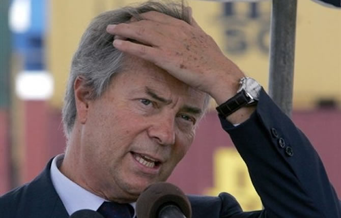 France : Bolloré devant la justice, CAC 40 en chute libre, Macron sous pression – semaine explosive à Paris