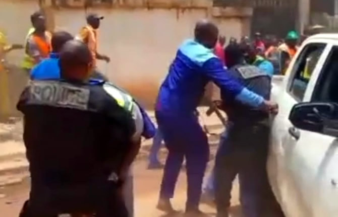 Visite du Pape au Cameroun : porte défoncée, ouvriers arrêtés… clash explosif entre Ketcha Courtes et le Maire de Yaoundé