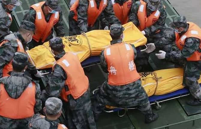 Asie : 26 morts en 24 heures, un bus plonge dans un fleuve, un bateau chavire avec des enfants à bord – Le bilan hallucinant des eaux meurtrières