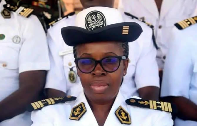 Paul Biya confie la base navale stratégique de Limbe à une femme : Issova Sono Séraphine entre dans l’histoire militaire du Cameroun