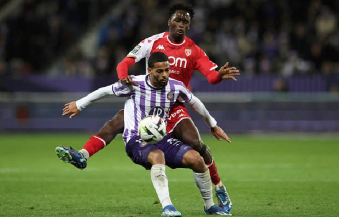  Coup de tonnerre en France : Toulouse écarte Frank Magri, le Lion indomptable poussé vers la sortie
