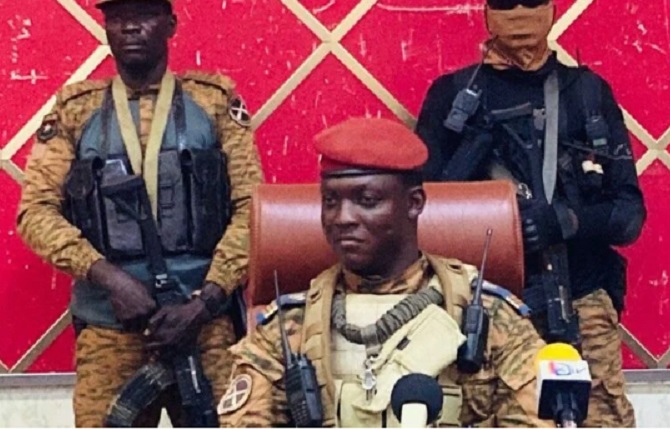 « La démocratie tue » : Ibrahim Traoré enterre le modèle occidental et annonce une révolution africaine sans élections