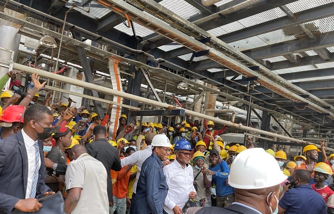 Dangote frappe un grand coup : 40 milliards de dollars pour dominer le pétrole mondial, la guerre au Golfe bouleverse tout