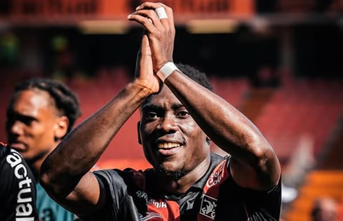 Mercato : Arthur Avom affole l’Angleterre ! Fulham, Everton, Leeds… la bataille fait rage pour le Lion de Lorient