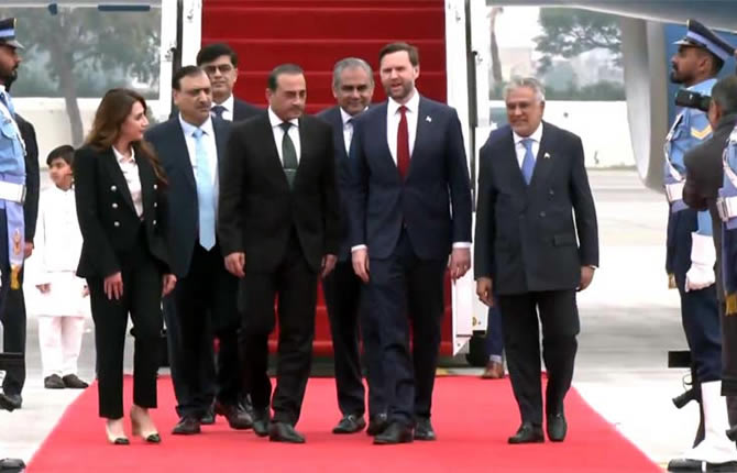 Crise Iran–États-Unis : Trump hausse le ton, nouvelles offres de Téhéran, frappes, Ormuz fermé… le monde continue de suffoquer