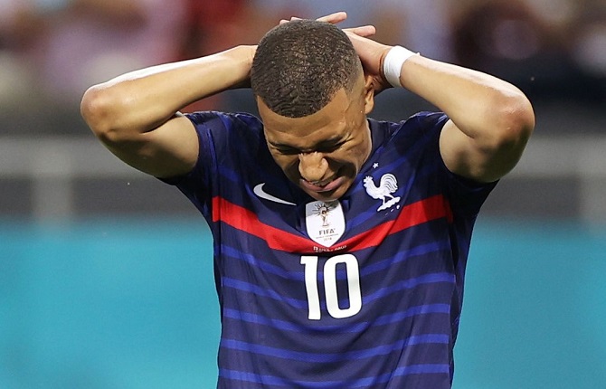 Coup de tonnerre : Kylian Mbappé blessé, la Coupe du monde 2026 sérieusement menacée
