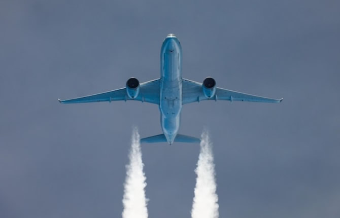 Crise du carburant : Les compagnies aériennes européennes veulent punir les passagers pour sauver leurs profits