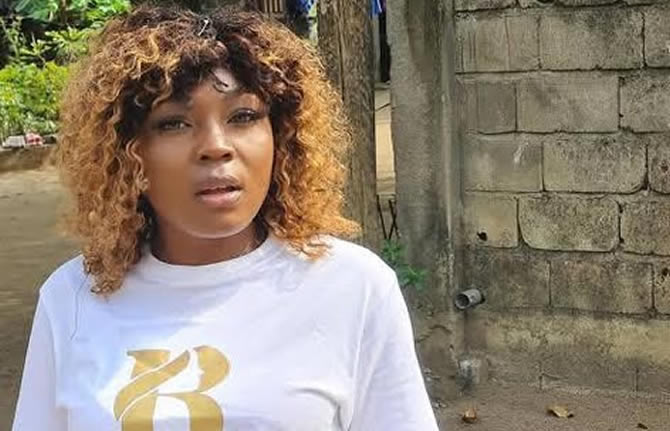 Affaire Aïcha Kamoise : arrivée remarquée au tribunal de Yaoundé, procès reporté au 23 juin et bataille judiciaire en vue