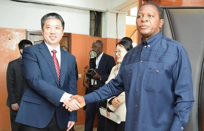Cameroun : 1,6 milliard FCFA de riz offert par la Chine — le symbole d’un basculement économique historique
