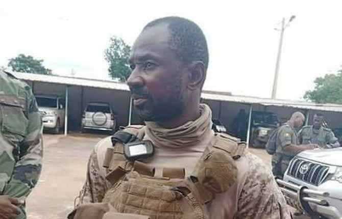 Général Assimi Goïta : le chef de guerre prend lui-même les commandes de l’armée malienne après la mort mystérieuse de son ministre