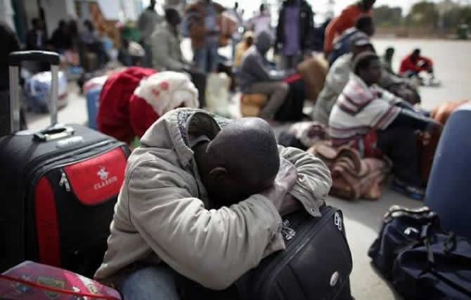 Xénophobie : 300 Ghanéens fuient l’Afrique du Sud, Johannesburg plongée dans le noir, et un nouveau séisme tectonique menace l’Est