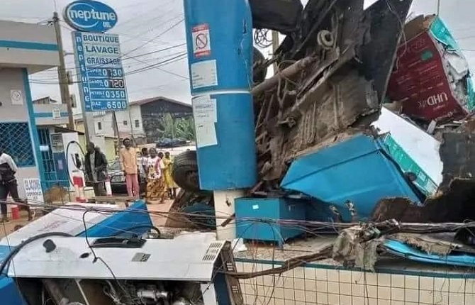 Deux morts dans un accident de circulation à Mimboman