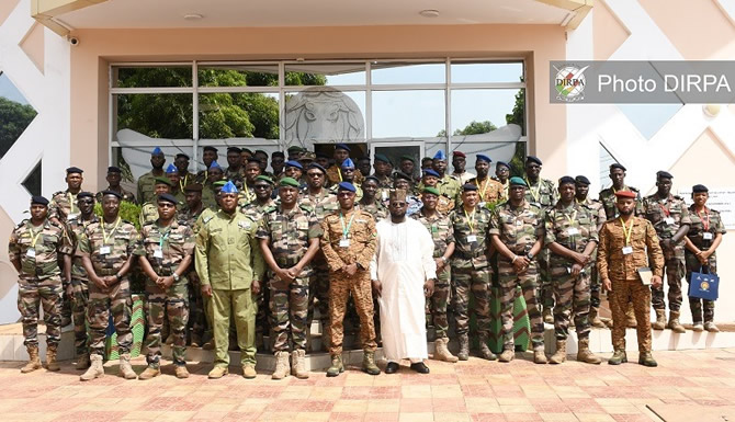 Confédération du Sahel : Les généraux de l?air en conclave stratégique à Bamako