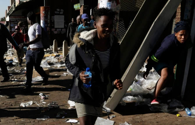 « C’est vous qui payez ! » : L’Afrique du Sud met ses voisins devant le fait accompli et réclame la facture des expulsions