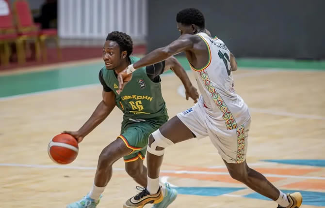 Afrobasket U18 : le Cameroun frappe fort, dompte le Sénégal et termine en patron du groupe C