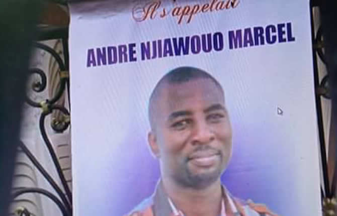 Il empoisonne son père avec la complicité de sa mère