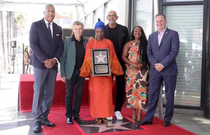 De Ouidah à Hollywood : Angélique Kidjo, l'icône africaine qui fait briller l'âme d'un continent sur le Walk of Fame 