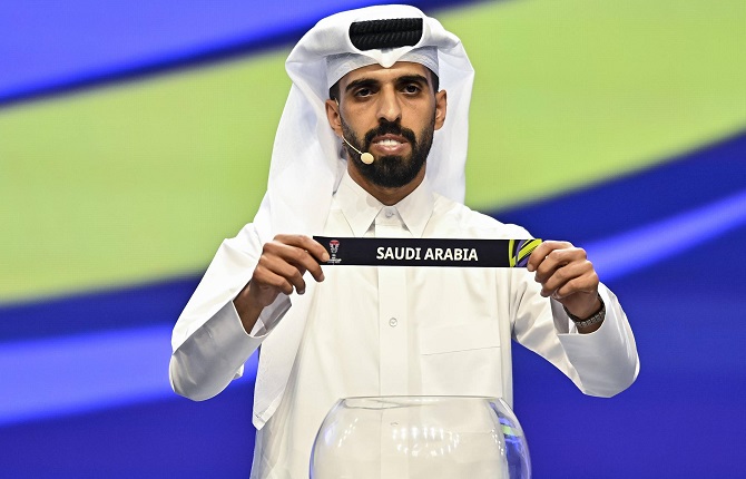 4 000 dollars de salaire par mois : L'Arabie Saoudite lance sa grande offensive pour recruter des joueurs en 3e division