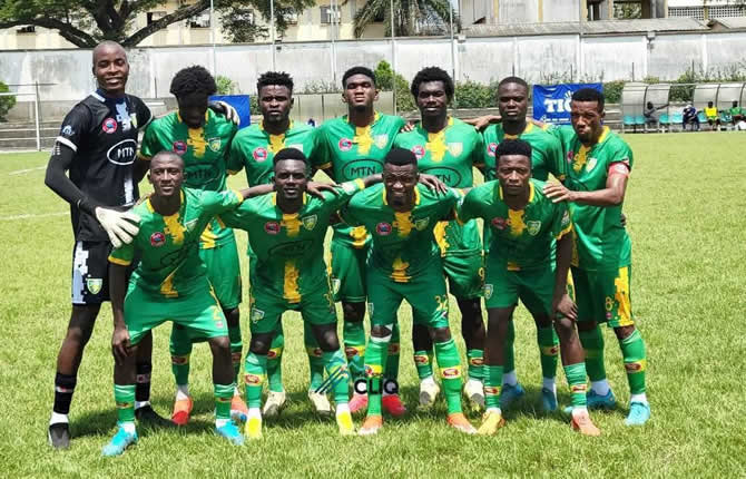 Les Astres et l'Union Sportive se neutralisent dans le derby de Douala 