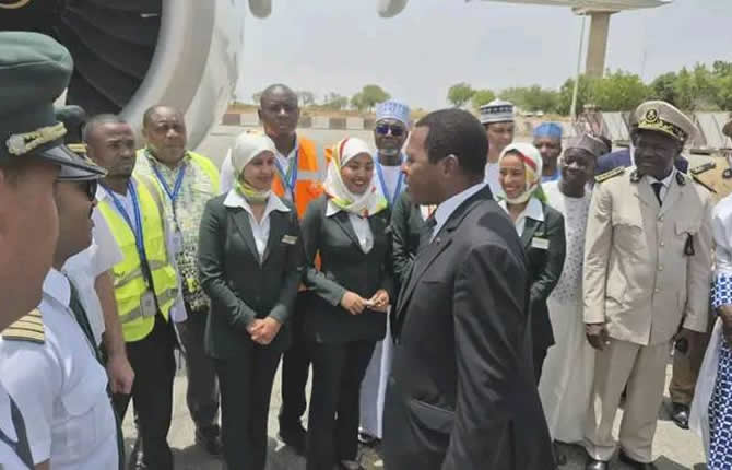 Hadj 2025 : Paul Biya d?bloque 1,5 MILLIARD FCFA pour les p?lerins ? G?n?rosit? politique ou calcul ?lectoral ?