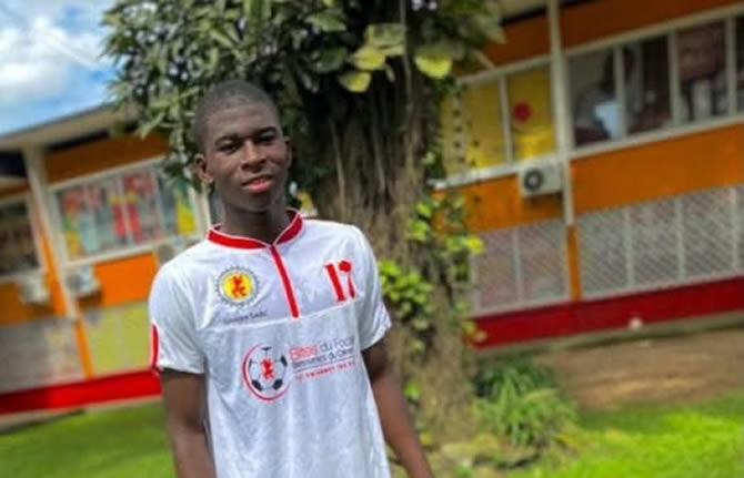 Baleba file à Manchester United : l'EFBC de Ndokoti empoche plus d'un milliard de FCFA
