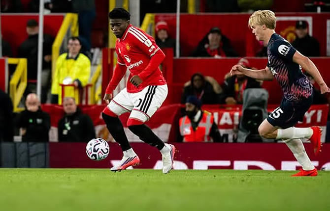 Mbeumo sauve presque Manchester United, Baleba fait ses premiers pas et Tottenham arrache le nul