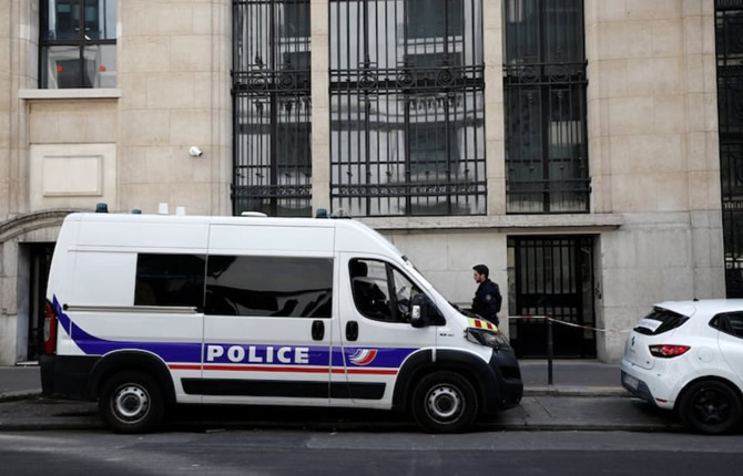 FBI balance une bombe : le commanditaire présumé de l’attentat déjoué contre Bank of America à Paris arrêté en Turquie, la France informée avec des mois de retard