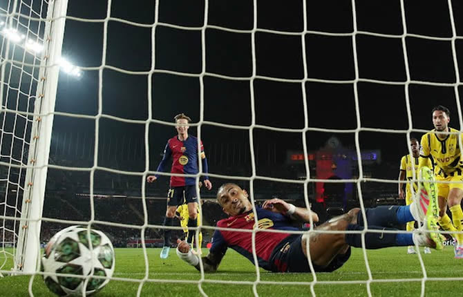 Le FC Barcelone corrige Dortmund et prend une option pour les demi-finales de la Champions League